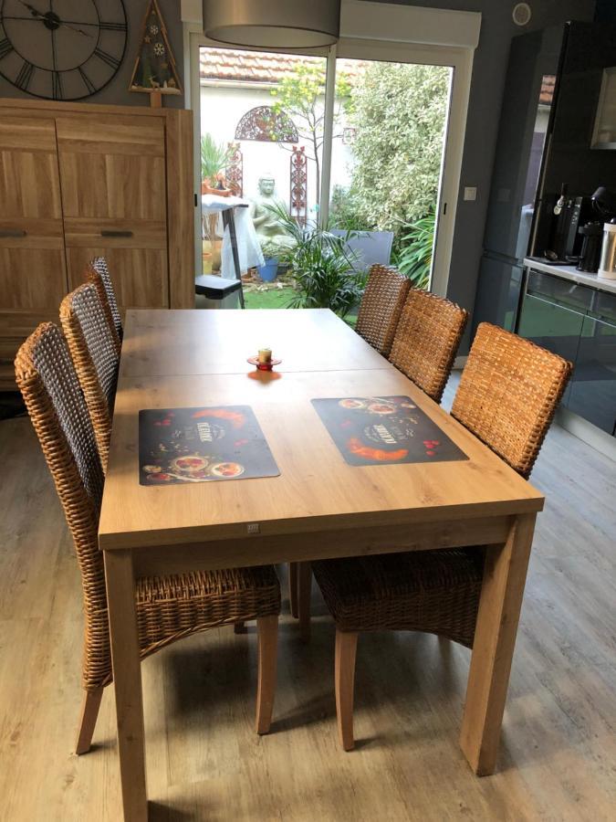 Agreable Maison De Ville ,Calme Avec Tous Les Commerces A 150M Cherbourg-en-Cotentin Exterior foto