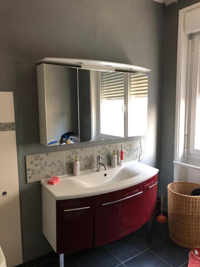 Agreable Maison De Ville ,Calme Avec Tous Les Commerces A 150M Cherbourg-en-Cotentin Exterior foto
