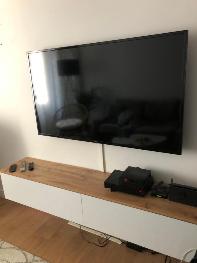 Agreable Maison De Ville ,Calme Avec Tous Les Commerces A 150M Cherbourg-en-Cotentin Exterior foto